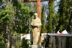 Otoczenie Kościoła Parafialnego :: &copy; ks. Mateusz Stawecki